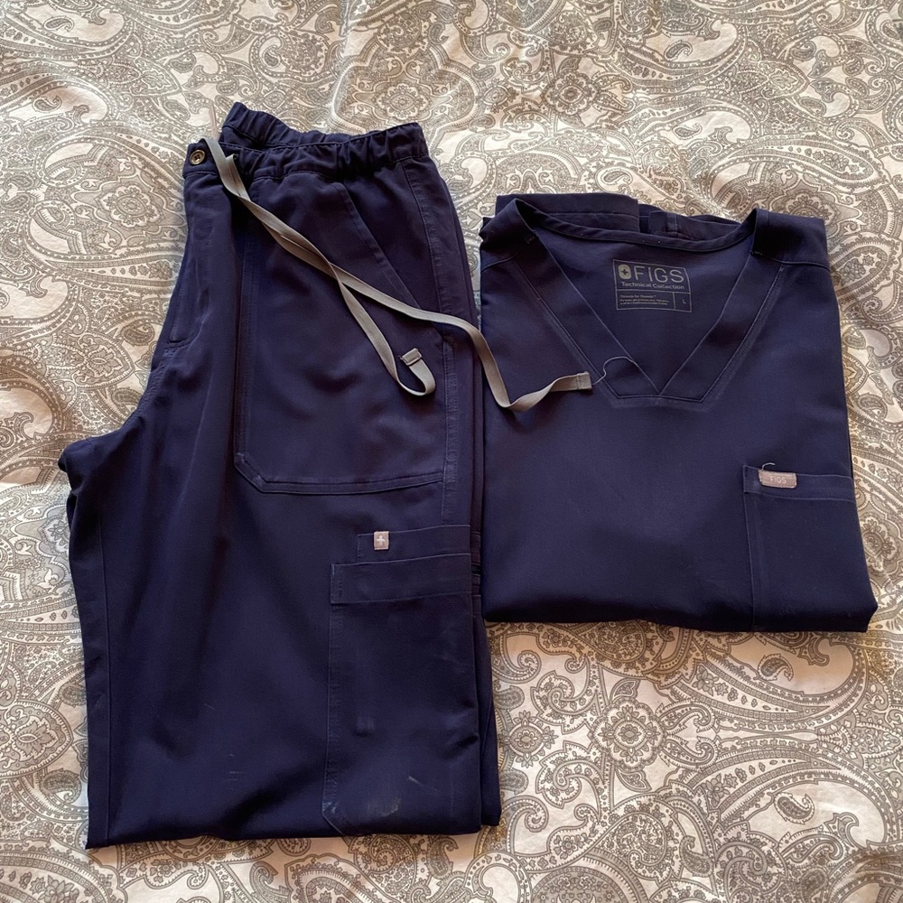 Figs Men's Scrub Set (jogger pants)